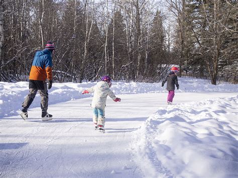 Top Outdoor Ice Skating Spots for Winter Fun