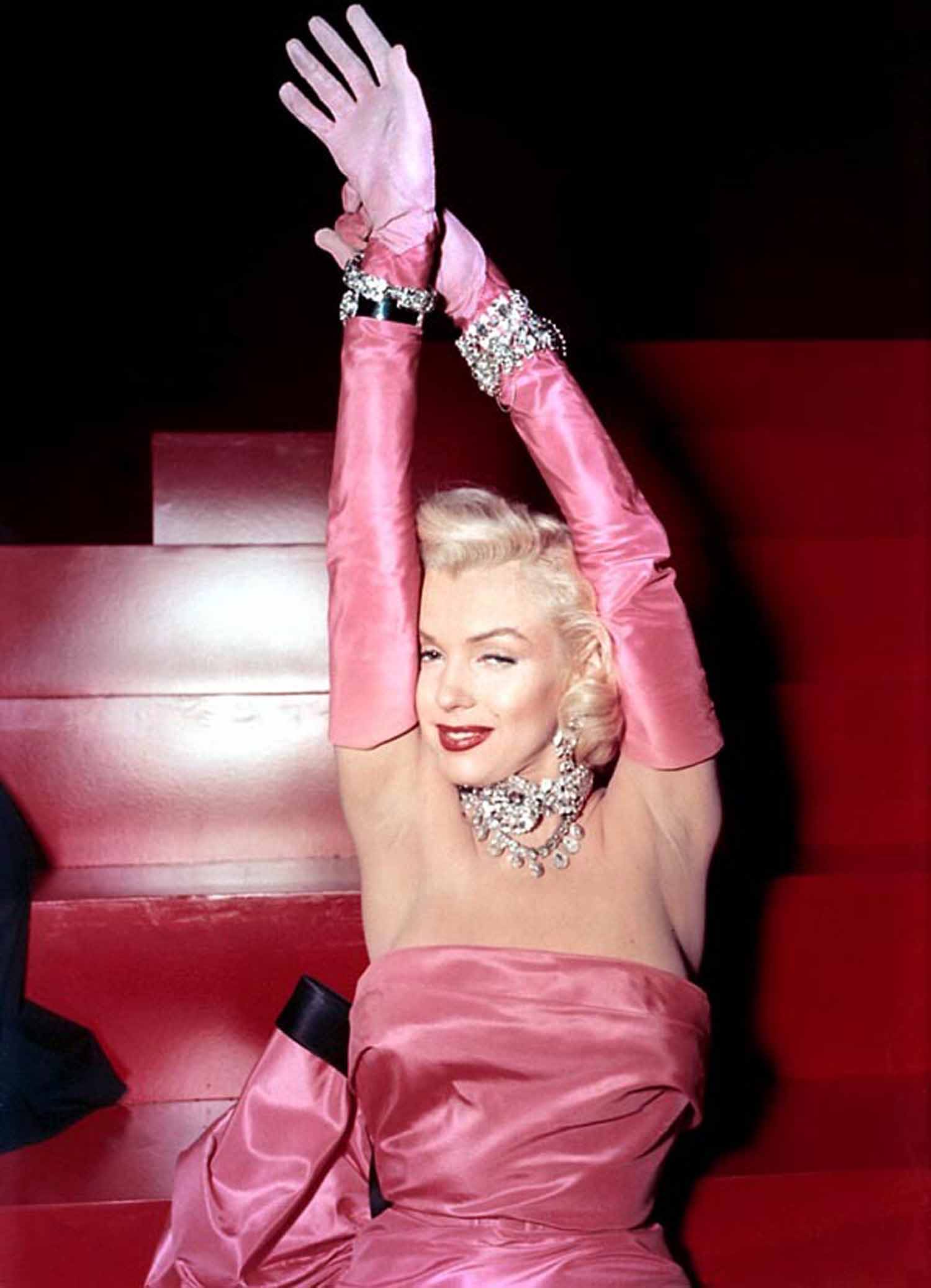 The Rise Of Opera Gloves In High Fashion The Garnette Report