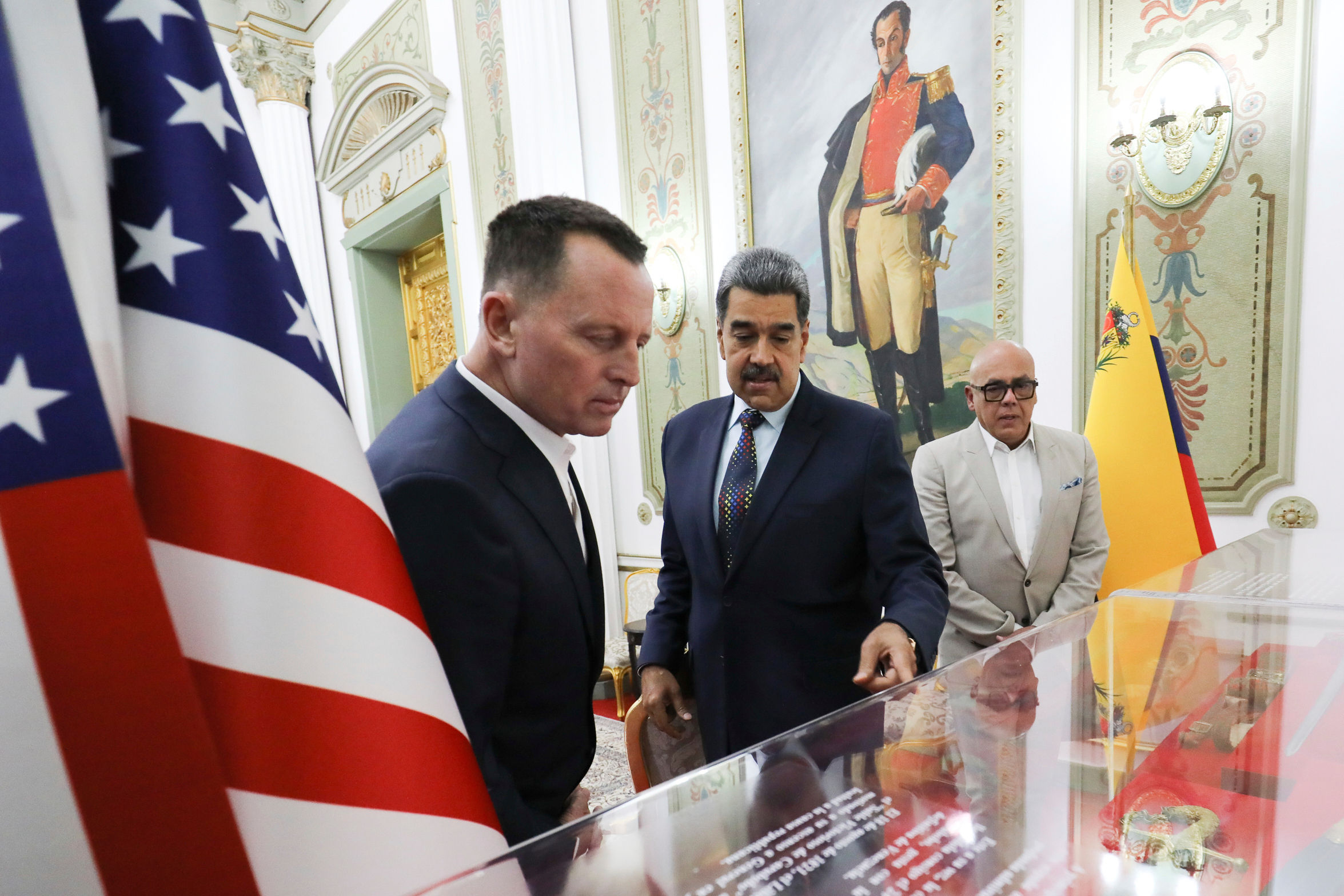 Last-Ditch Effort to Block Trump’s Venezuela War Appeals to MAGA Republicans