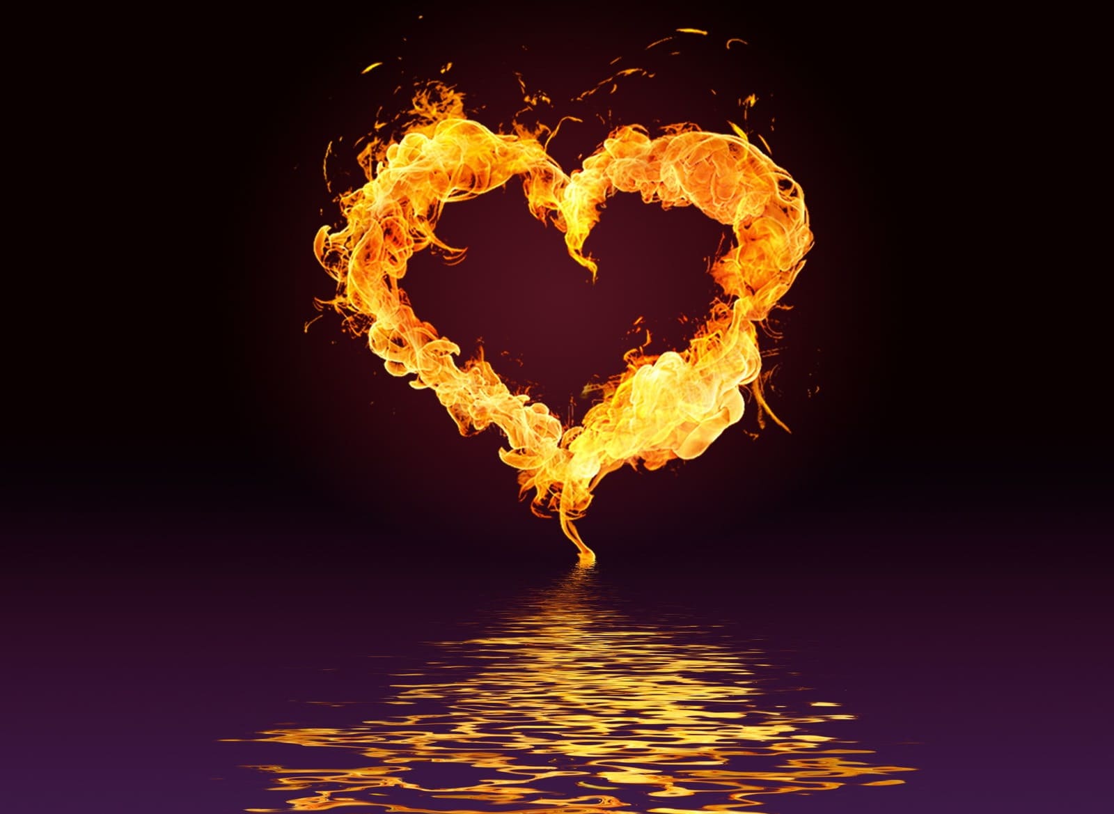 нарисованное сердце на прозрачном фоне