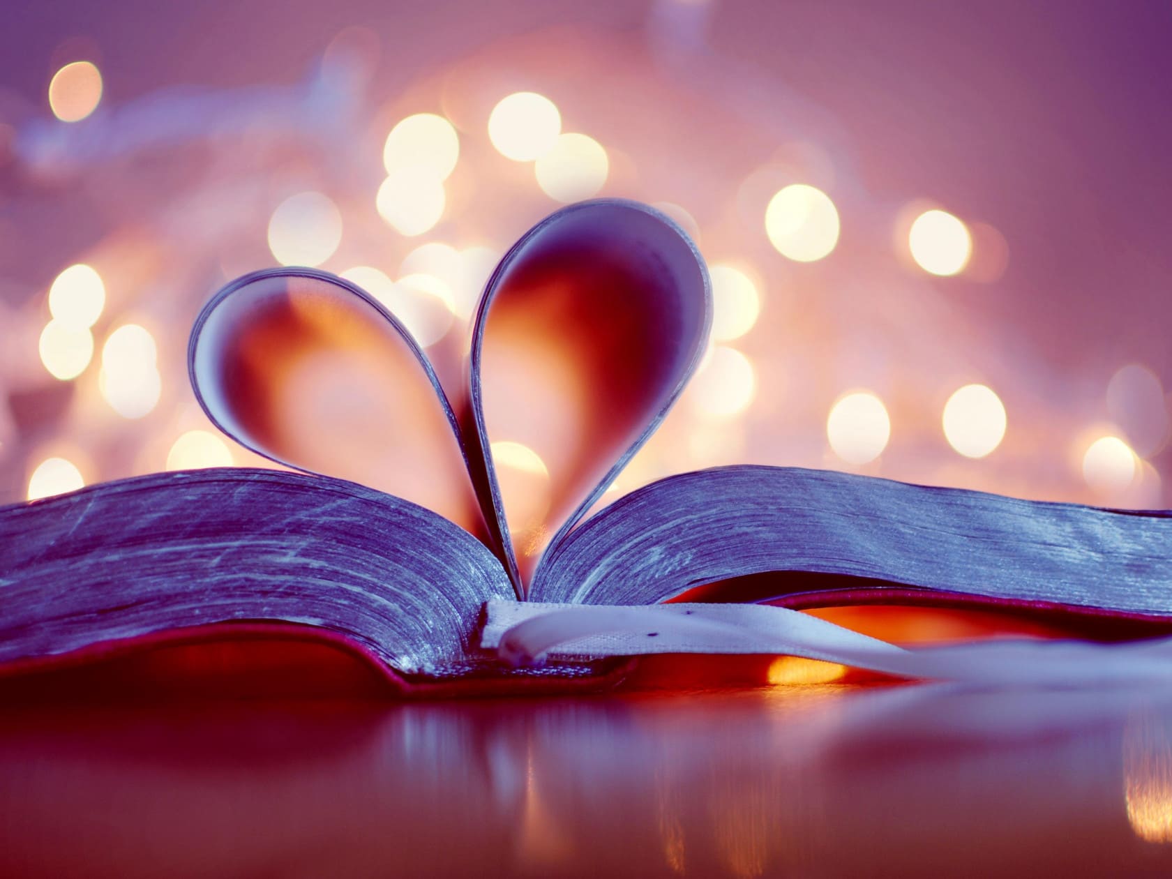 сердце нарисованное кровью