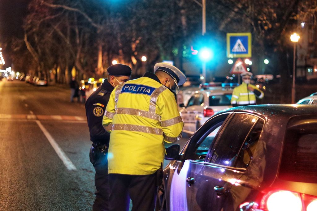 Noi Restrictii In Functie De Incidenta Legate De Circulatie Inchiderea Magazinelor Si Salilor De Fitness