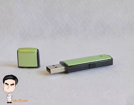 Alat Perekam Suara Tersembunyi Model USB Flashdisk