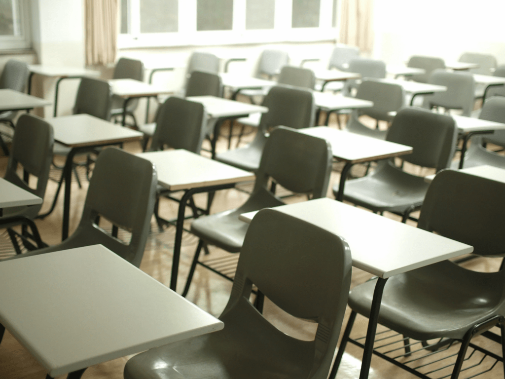 Evaluating LLMs for Inference, or Lessons from Teaching for Machine Learning
