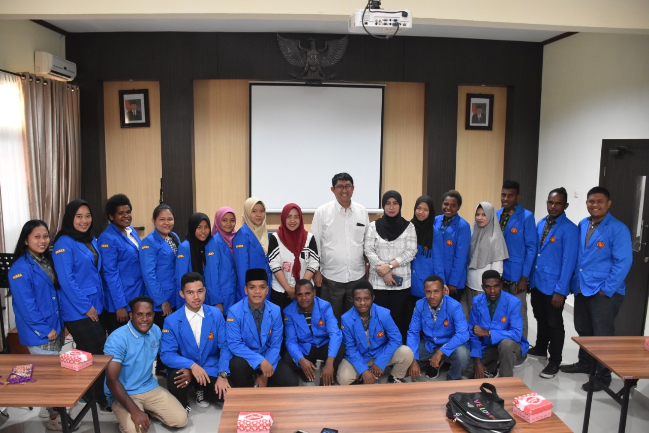 Untad Sambut Hangat 39 Mahasiswa Baru Program ADiK Asal Daerah 3T |  Universitas Tadulako