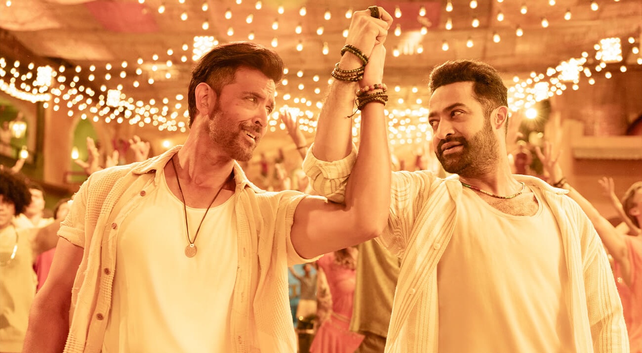 ‘War 2’ Review: Bollywood’s Shared-Universe Spy Saga Takes a Nosedive