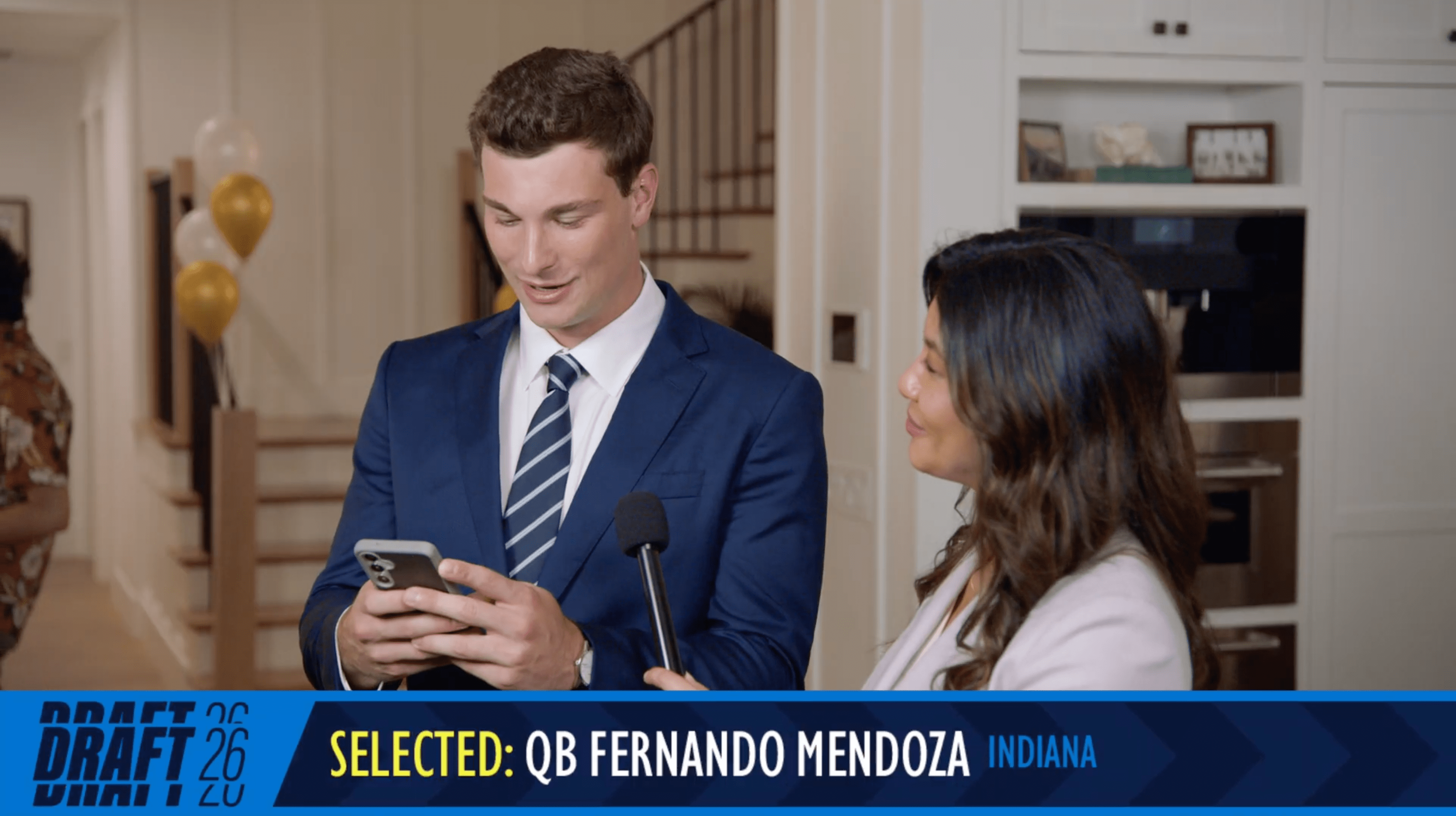 Fernando Mendoza aparece en el Draft de la NFL (con ayuda de LinkedIn)