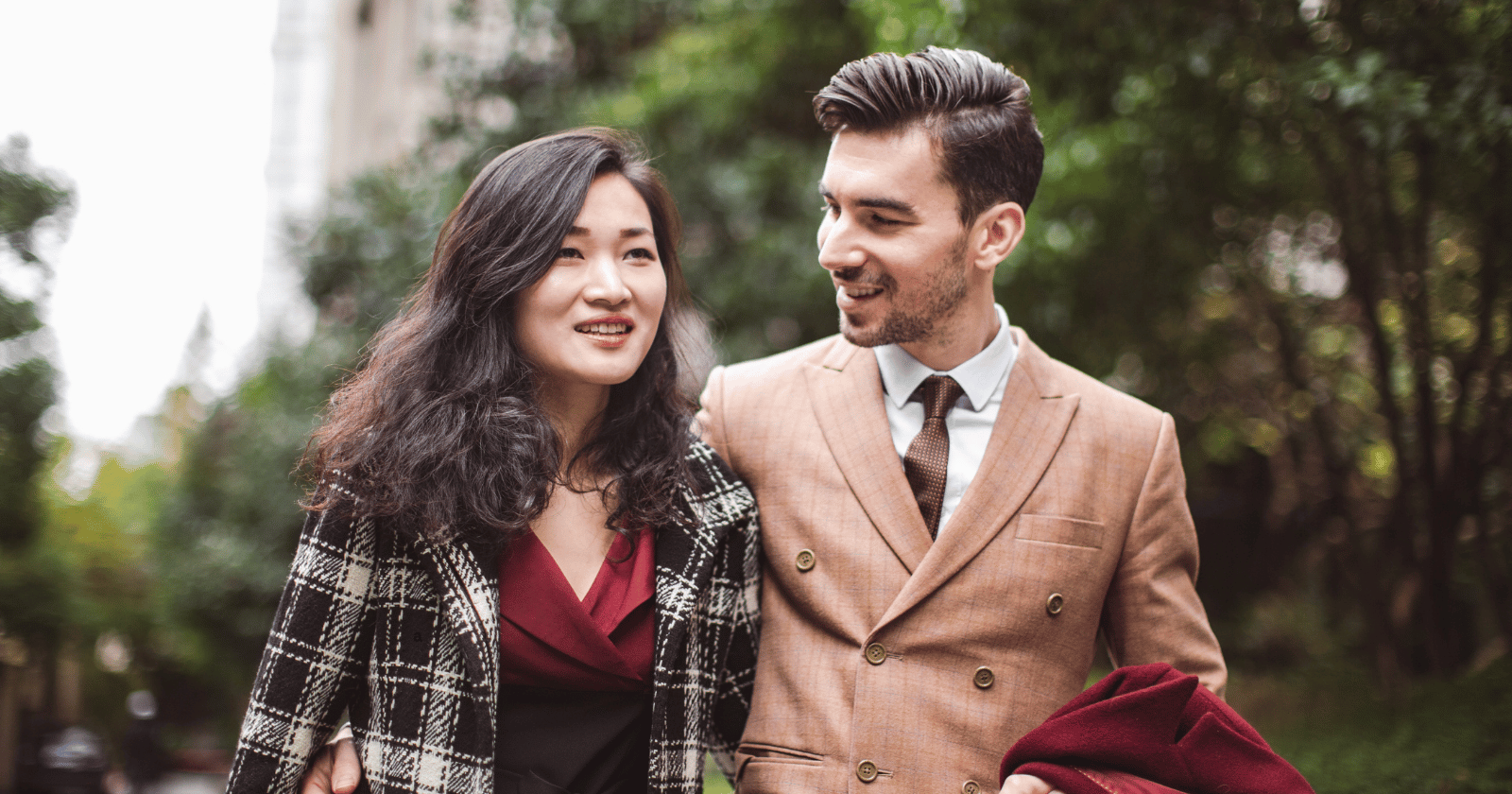 7 Effortless Habits of Upper-Middle-Class Individuals That Lower-Middle-Class People Often Overanalyze 7 Effortless Habits of Upper-Middle-Class Individuals That Lower-Middle-Class People Often Overanalyze