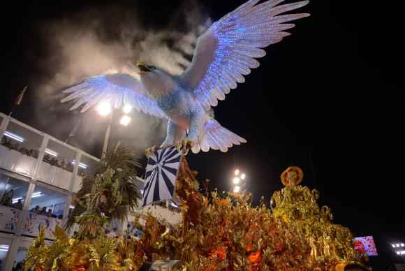 Mangueira comemora vitória no carnaval