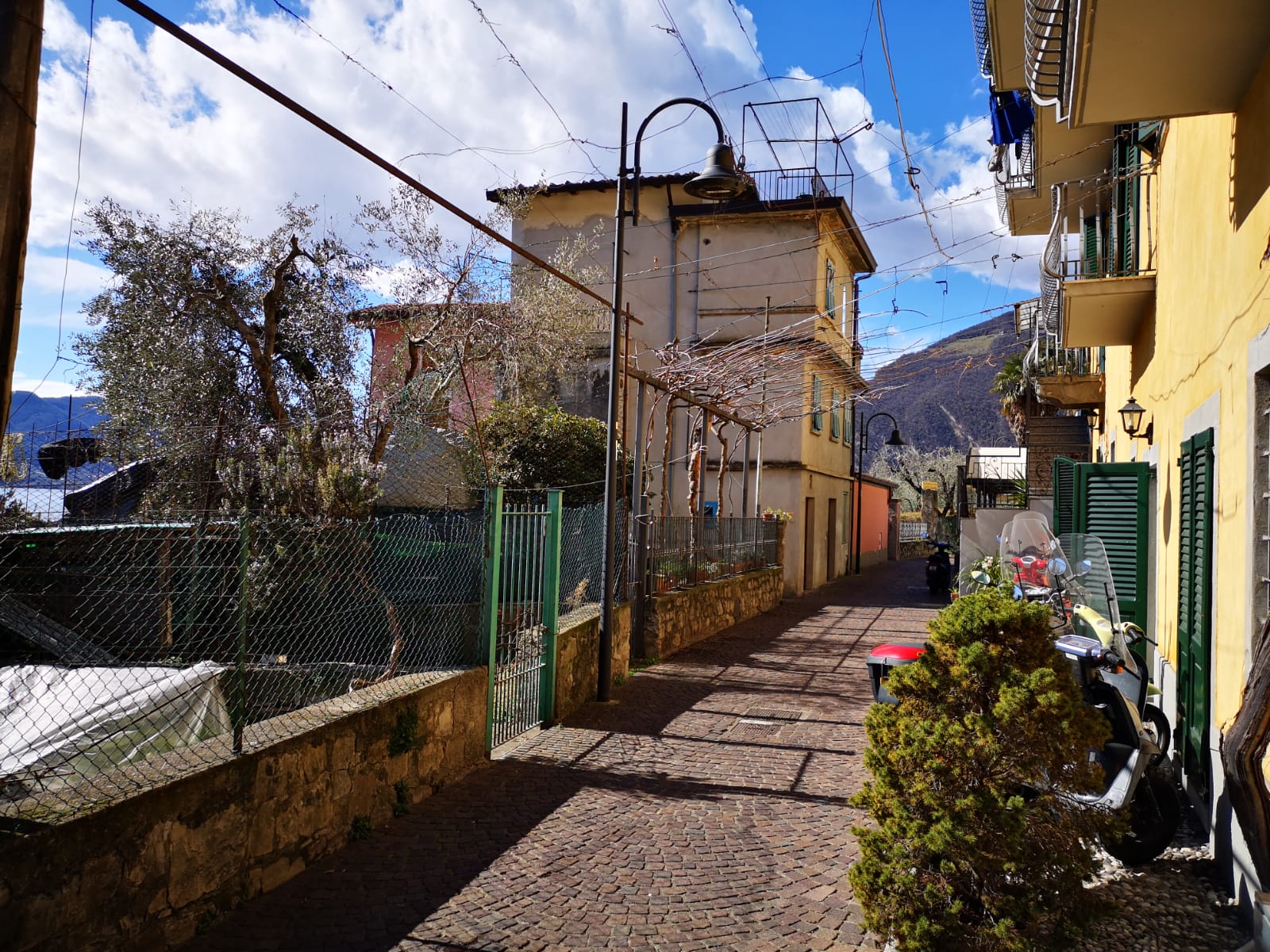 Tour of Monte Isola by bike - Visit Lake Iseo Portale Ufficiale turismo  Lago d’Iseo