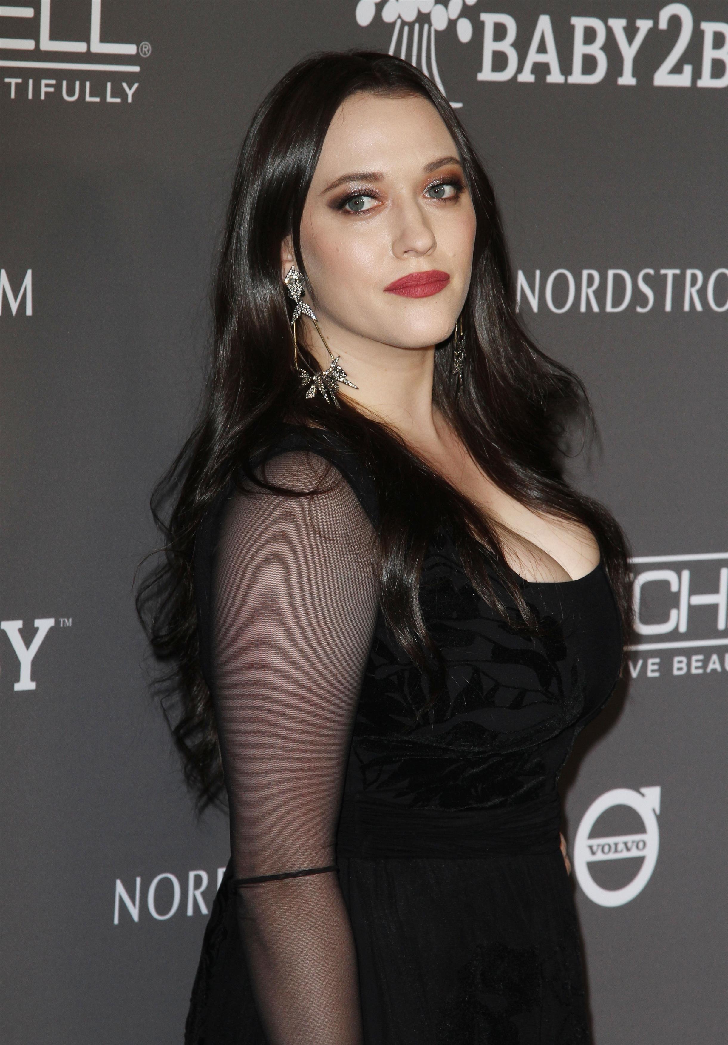 Kat dennings por
