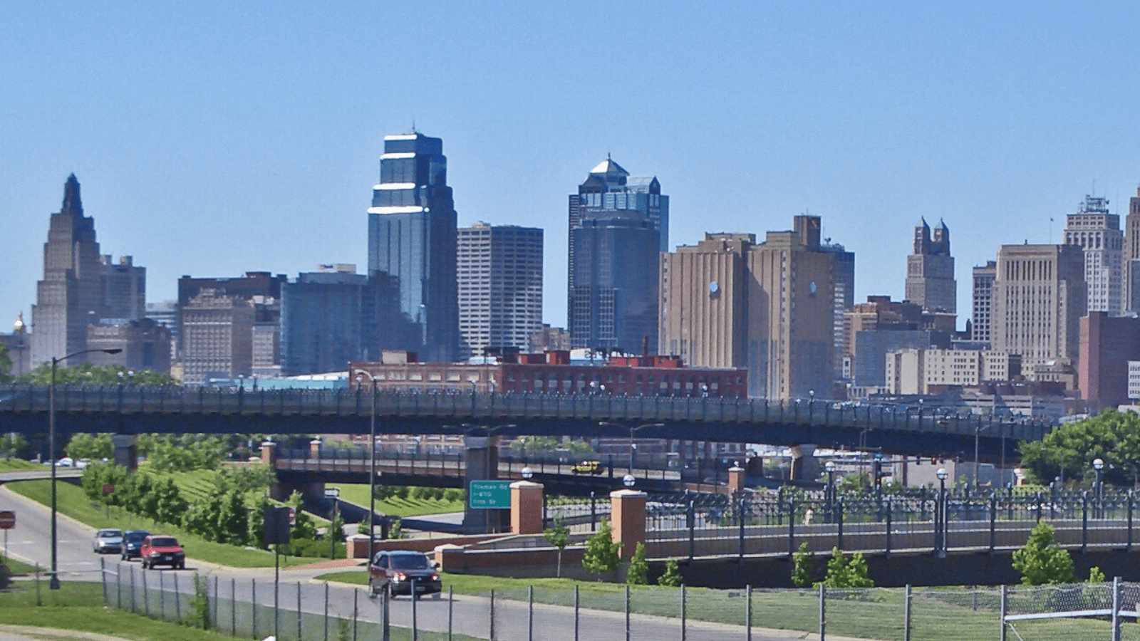 Kansas City Skyline Wallpapers Top Free Kansas City Skyline Backgrounds Wallpaperaccess