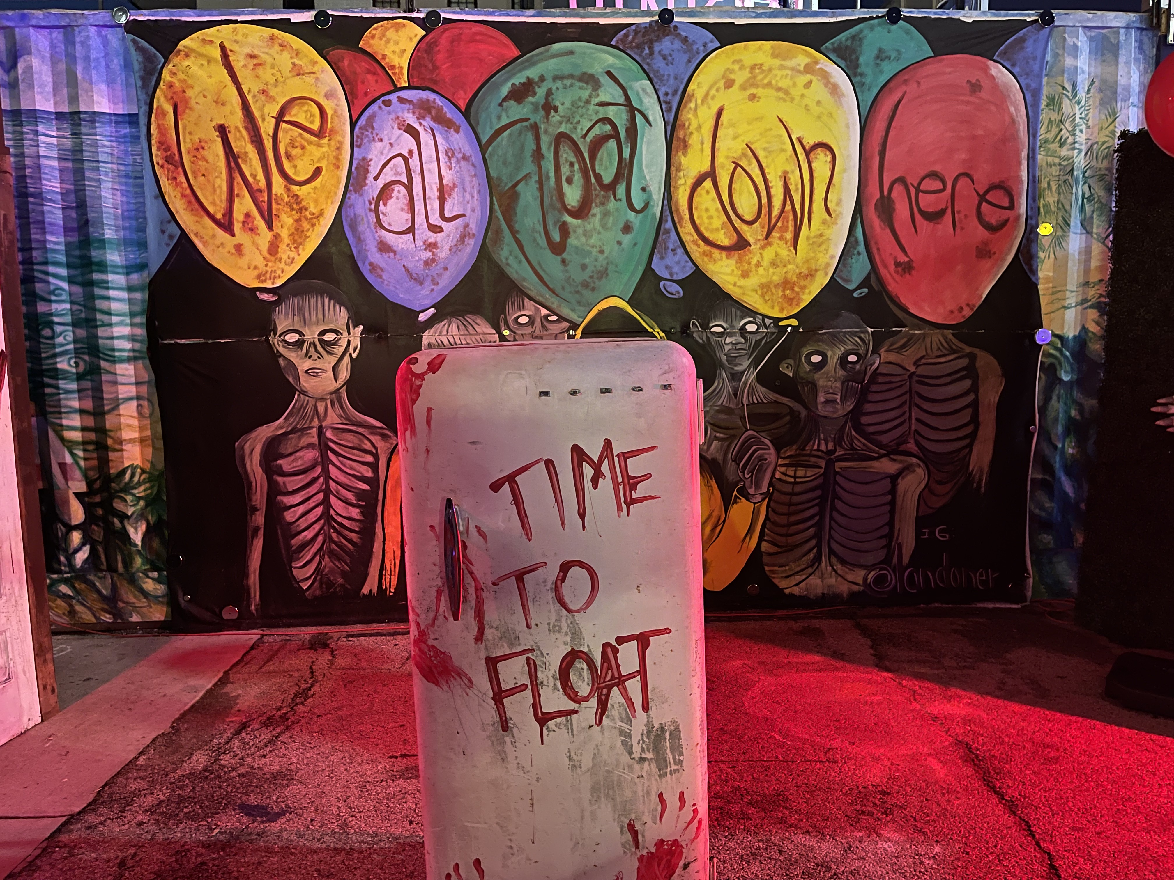 Horror Movies Come To Life At Sweet Dreams Halloween Pop Up In Wrigleyville Wgn Tv