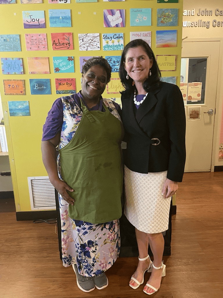 WINGS Metro Safe House Recognizes 10th Anniversary Serving Chicago Domestic Violence Survivors WINGS Metro Safe House Recognizes 10th Anniversary Serving Chicago Domestic Violence Survivors