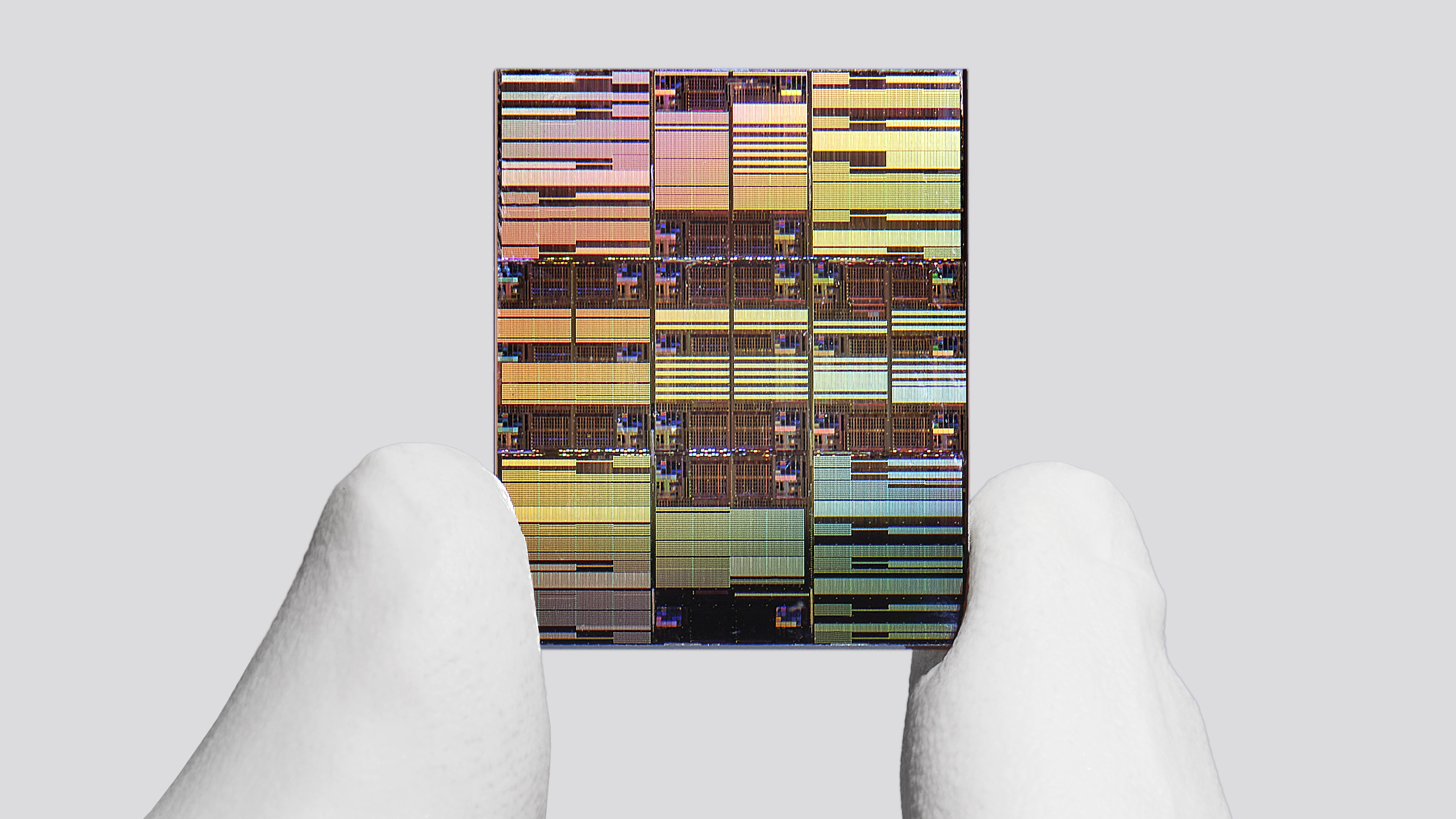 IBM has unveiled chip technology that could help extend Moore’s Law another decade