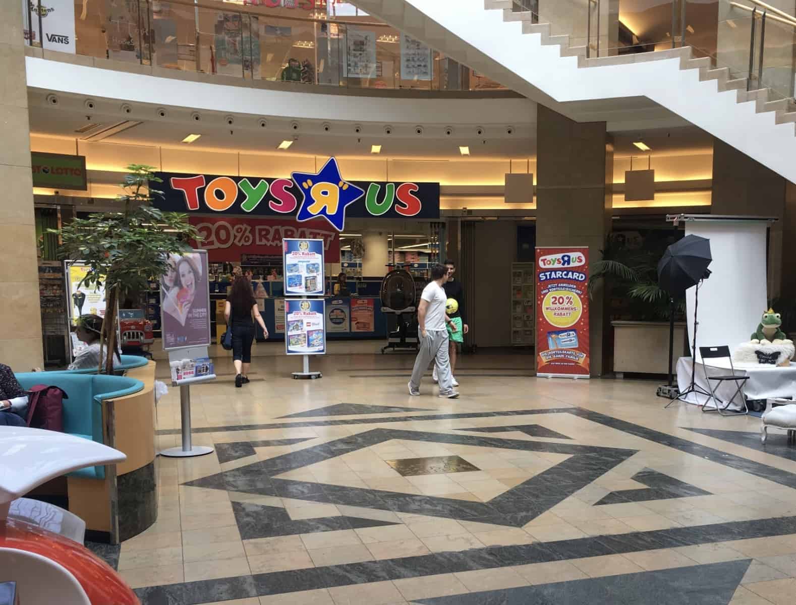 Toys R Us Zieht Von Rathaus Galerie In Die City Arkaden Wuppertal Total Aktuelle Nachrichten Und Lokale News