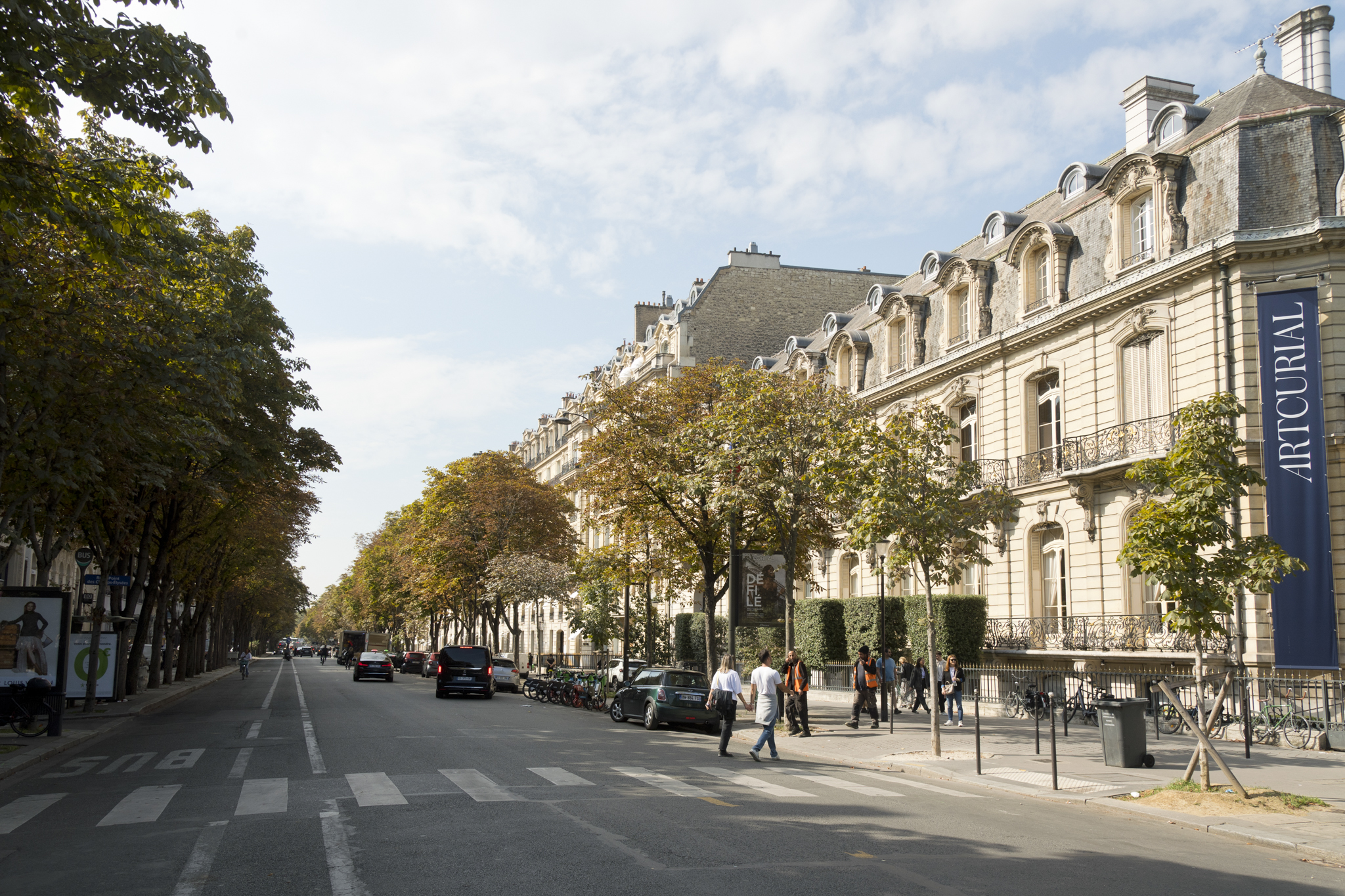 Avenue Montaigne in Paris Is Heating Up for Jewelry