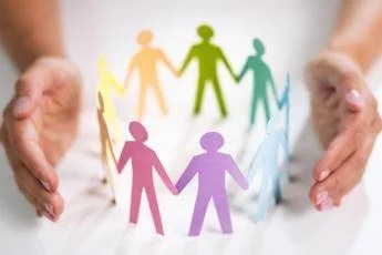 Gente prima di tutto, ma non dimentichiamo cani, gatti e piante: missione impossibile o politica 2.0? Gente prima di tutto, ma non dimentichiamo cani, gatti e piante: missione impossibile o politica 2.0?