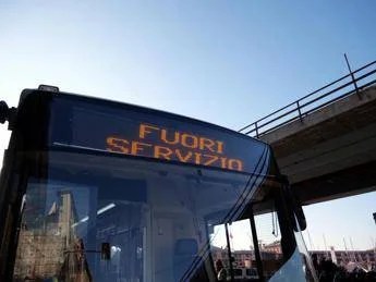Il 20 giugno 2025 arriva il solito sballo: bus e treni fermi a Roma e Milano, pronti a farci perdere la pazienza Il 20 giugno 2025 arriva il solito sballo: bus e treni fermi a Roma e Milano, pronti a farci perdere la pazienza