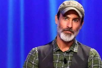Raz Degan: chi è e la sua storia d’amore con Paola Barale a Belve