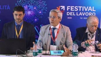 Contratti collettivi e Confsal: chi ha paura del dumping? Contratti collettivi e Confsal: chi ha paura del dumping?