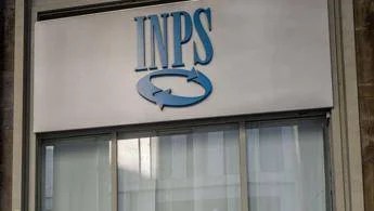 Pensioni Inps 2025, il bonus ritardo: chi ci guadagna davvero e chi resta a bocca asciutta Pensioni Inps 2025, il bonus ritardo: chi ci guadagna davvero e chi resta a bocca asciutta