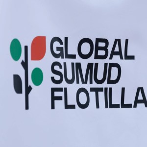 Maria Elena Delia si sbilancia in lodi esagerate per la gloriosa flottiglia Global Sumud, ma chi sta a bordo davvero?