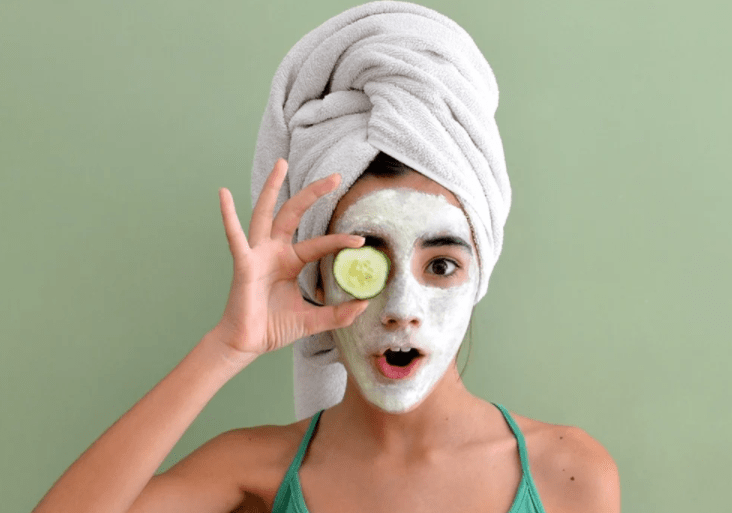 Natural Yogurt Mask for Face, Acne, Skin Whitening, 5 Benefits