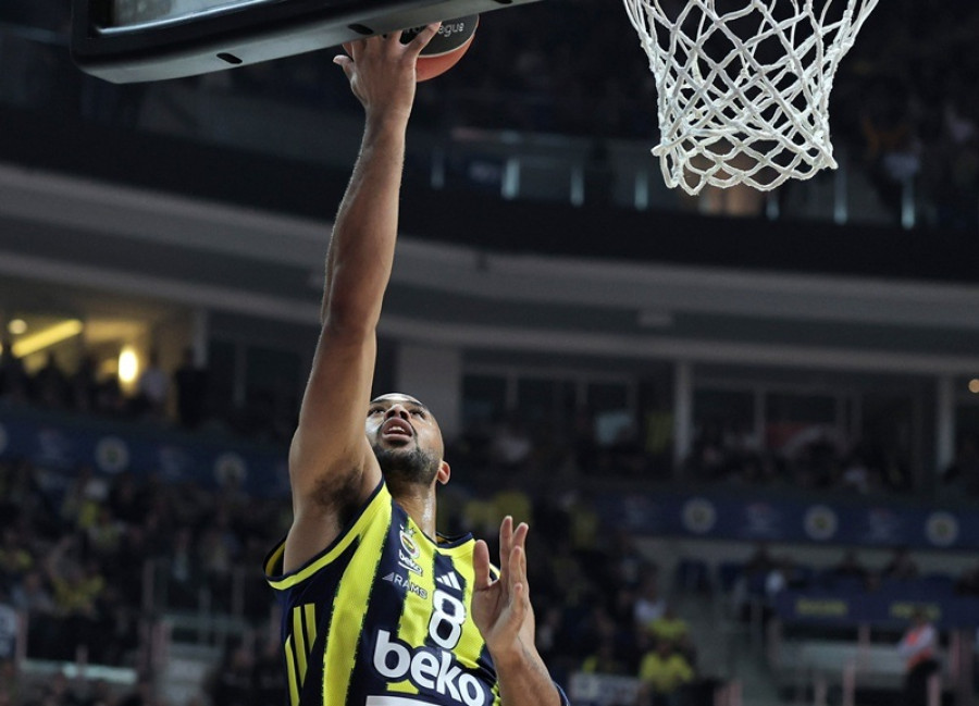 Η Φενέρμπαχτσε ξανά δεύτερη μετά τη νίκη 84-71 επί της Μπασκόνια