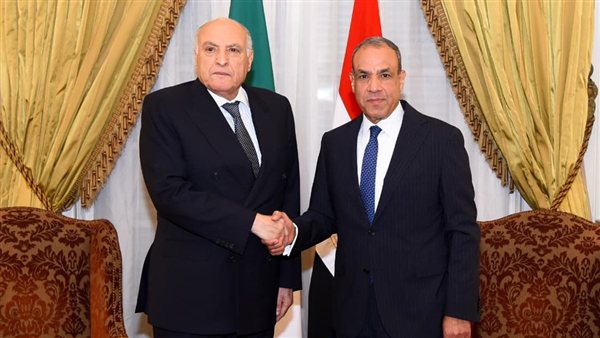 وزير «الخارجية» يبحث سبل دعم وتعزيز المصالح المشتركة بين مصر و الجزائر وزير «الخارجية» يبحث سبل دعم وتعزيز المصالح المشتركة بين مصر و الجزائر