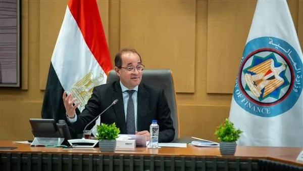 نستهدف جذب 100 ألف ممول جديد للمنظومة الضريبية بشكل طوعي نستهدف جذب 100 ألف ممول جديد للمنظومة الضريبية بشكل طوعي