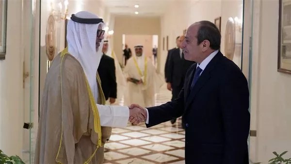 الرئيس السيسي يؤكد أهمية مواصلة تعزيز العلاقات الثنائية بين مصر والكويت الرئيس السيسي يؤكد أهمية مواصلة تعزيز العلاقات الثنائية بين مصر والكويت