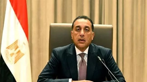 رئيس الوزراء يوجه بمضاعفة وسرعة صرف التعويضات لأسر ضحايا ومصابي حادث الإسماعيلية رئيس الوزراء يوجه بمضاعفة وسرعة صرف التعويضات لأسر ضحايا ومصابي حادث الإسماعيلية