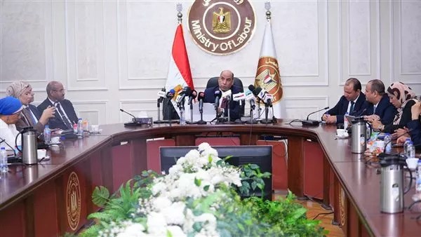 إطلاق «القواعد العامة للائحة تنظيم العمل» بشركات القطاع الخاص إطلاق «القواعد العامة للائحة تنظيم العمل» بشركات القطاع الخاص