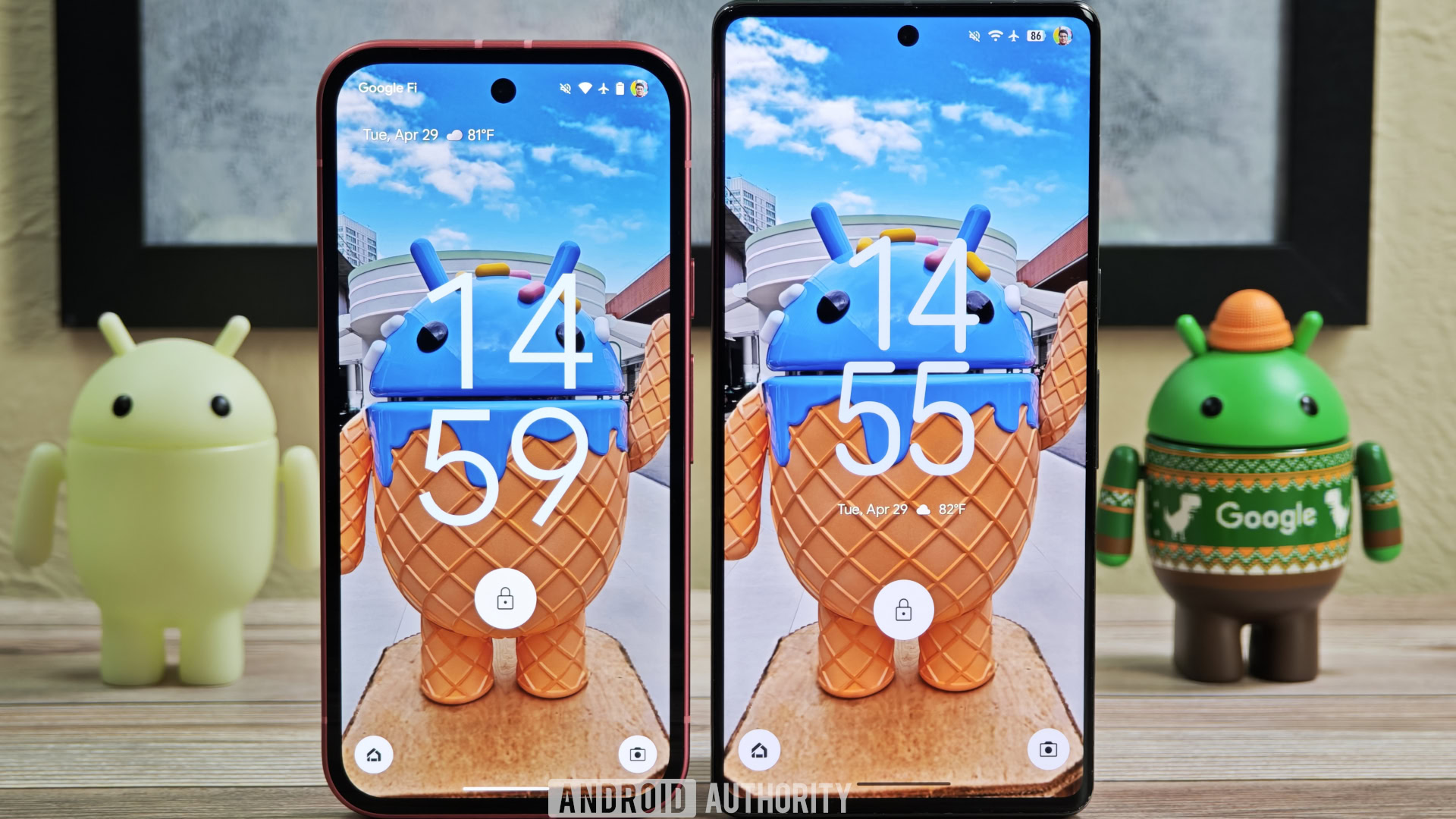 Old vs new lock screen layout in Android Old vs new lock screen layout in Android