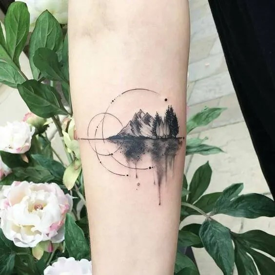40 Awe-Inspiring Tiny Winter Tattoos - Belletag 564_x_564_webp