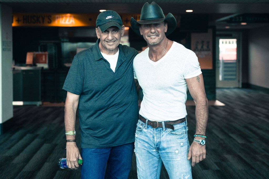 Jim Asker Departs as Billboard Senior Country Charts Manager
