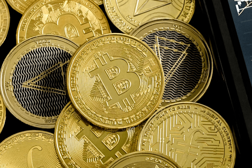 Cronos Pushes for $0.20 Breakout, XRP Price Prediction Stalls, & Cold Wallet Rockets Ahead With $6.8M Presale 6 3 397