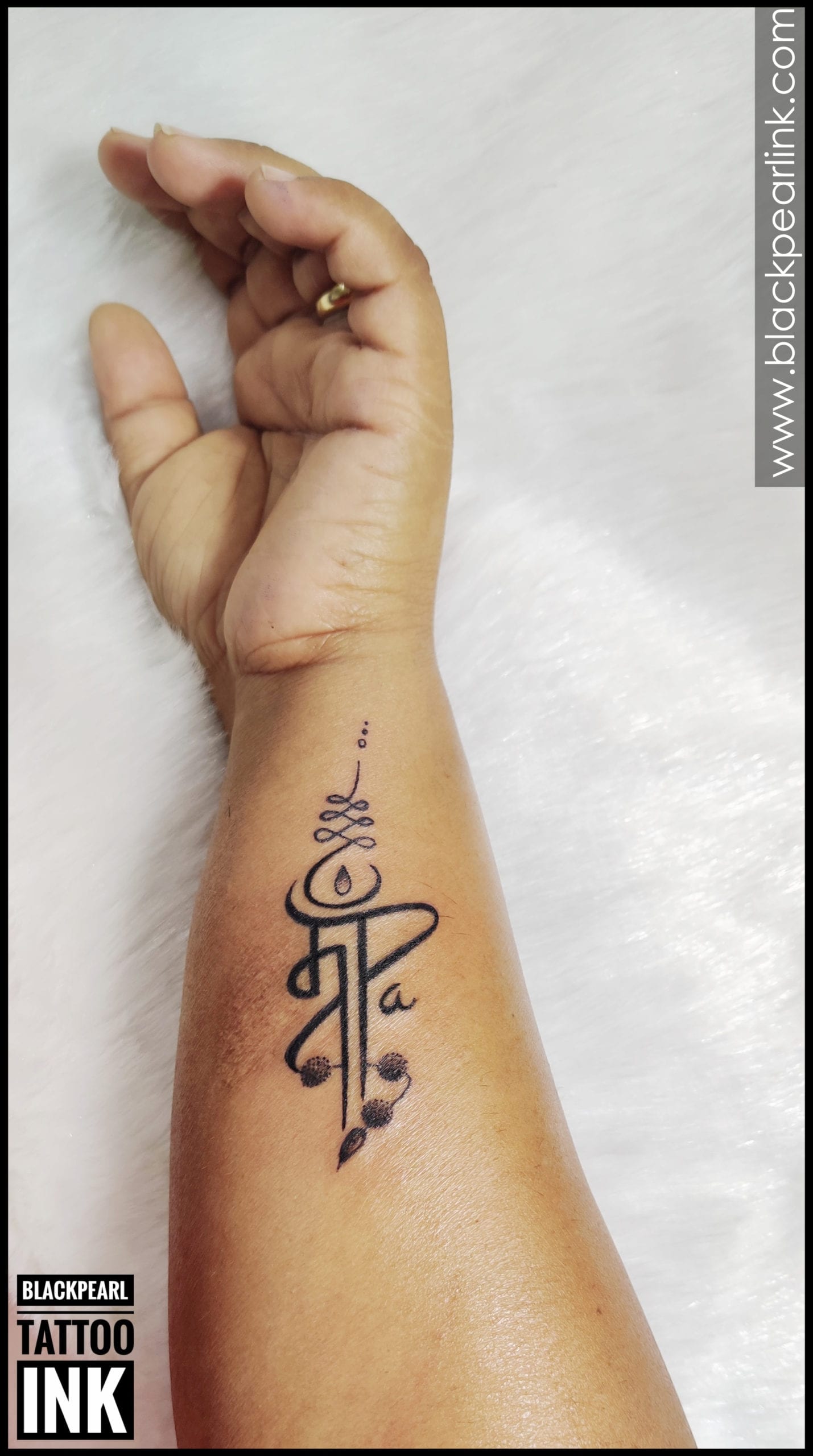 Names & Scripts - Black Pearl Ink 2560_x_1429_jpg