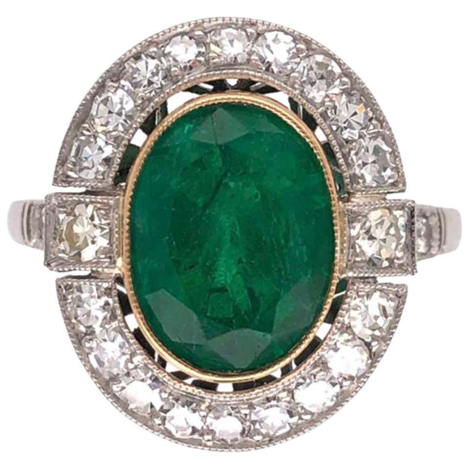5 Popular Vintage Engagement Ring Trends