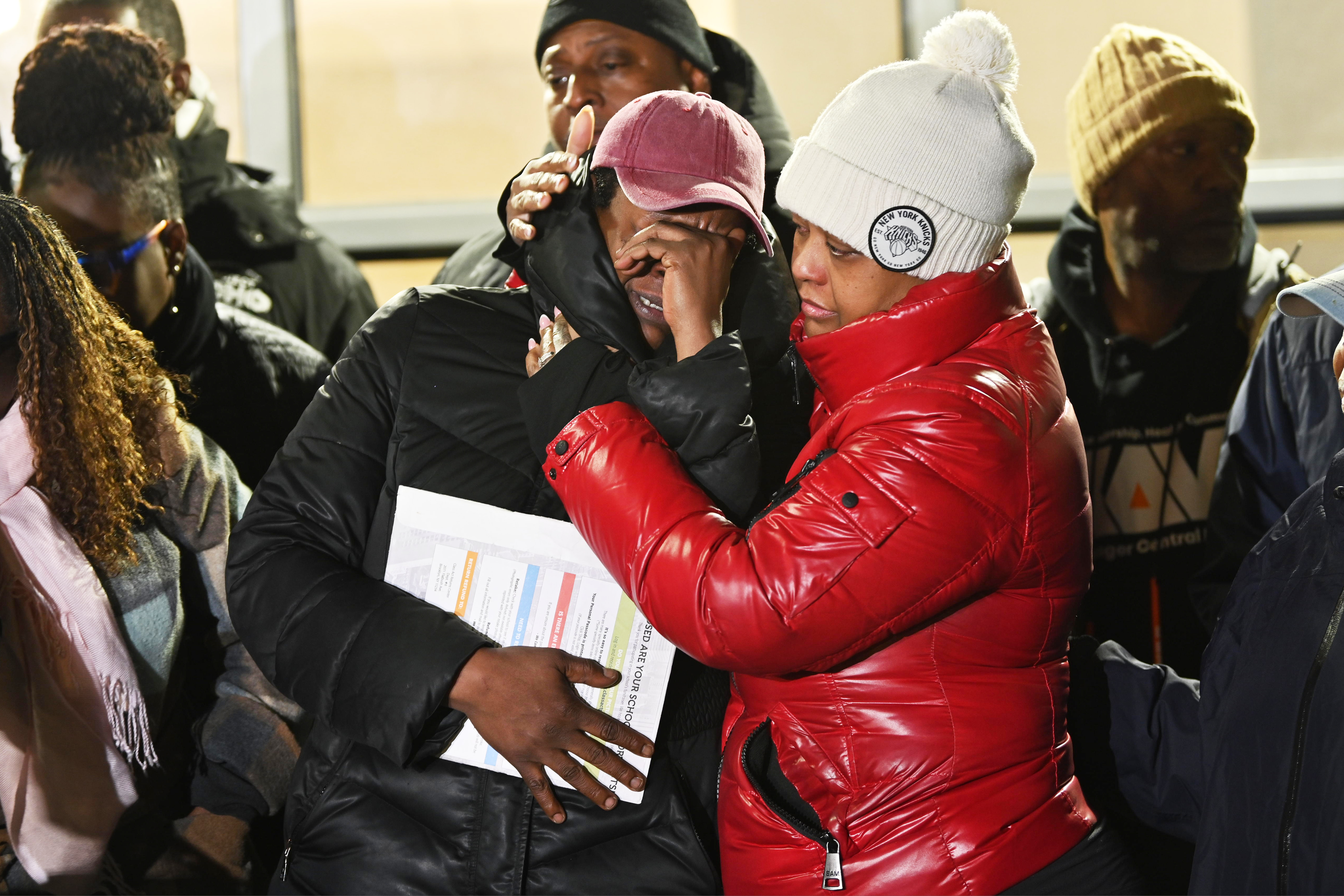 Grieving family, community hold vigil for 15-year-old shooting victim in East Flatbush