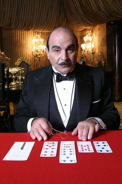 Les Petits Cellules Grises Hercule Poirot Bruce Lit