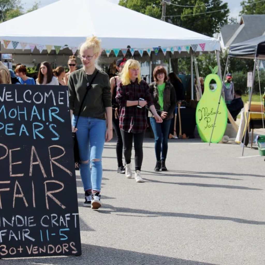 Le festival de musique de Pear Fair & Lost Woods