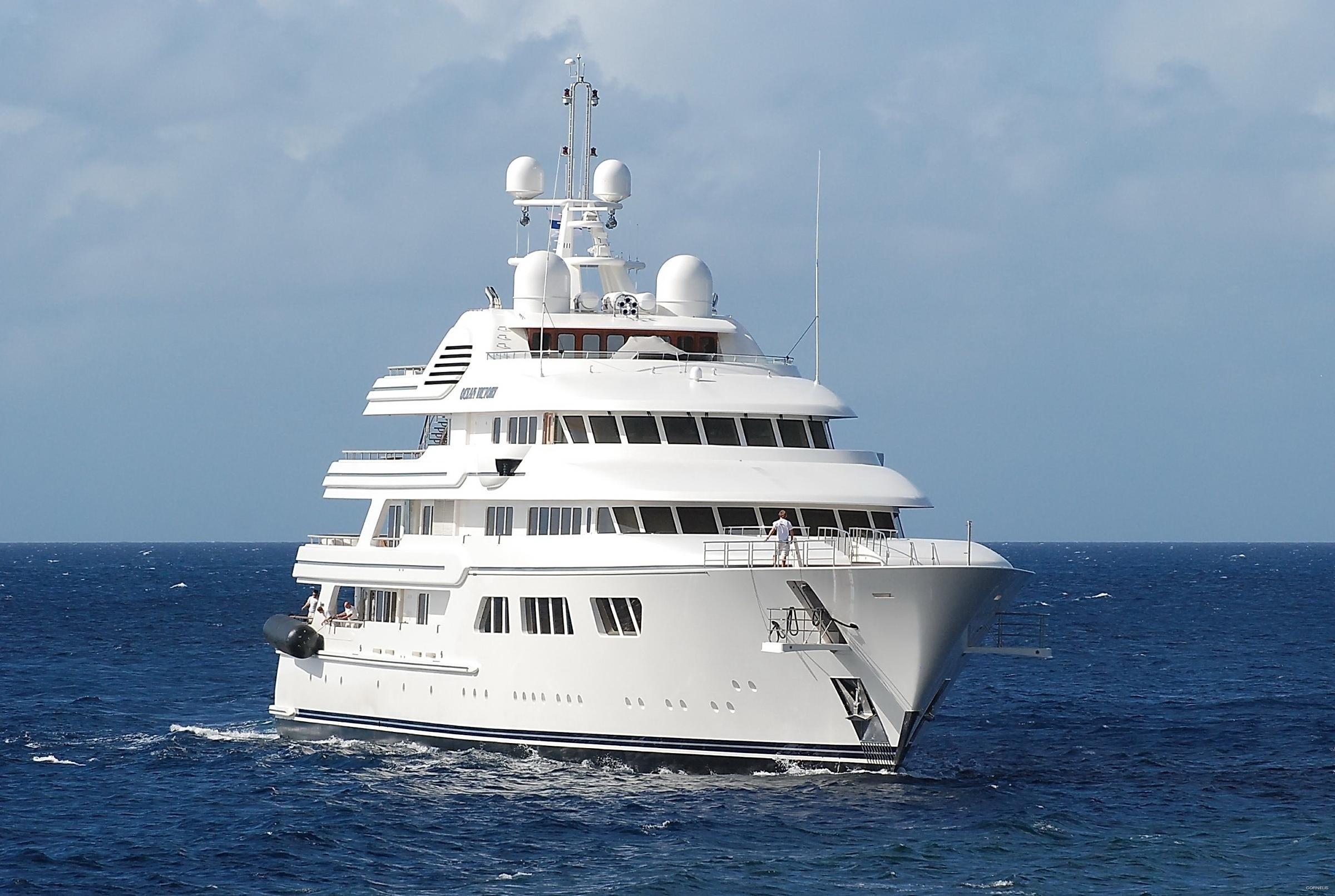 Yacht EBONY SHINE, a Feadship Superyacht | CHARTERWORLD Luxury Superyacht Charters Ebony shine yacht price