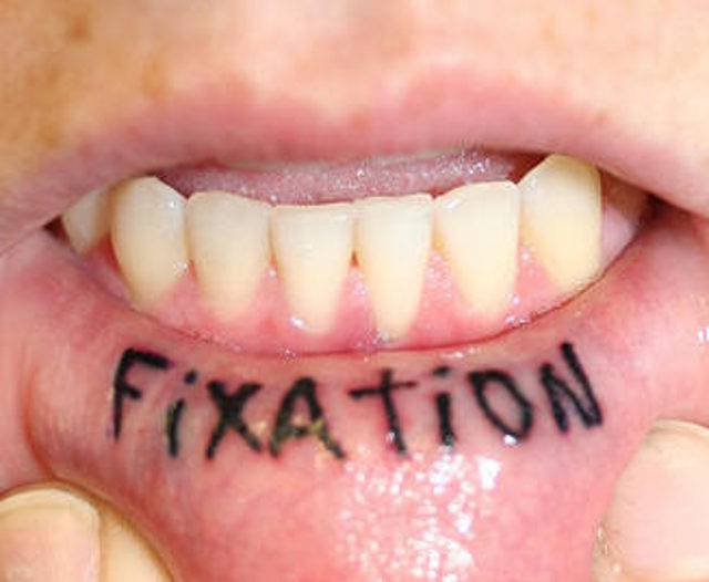 Inner Lip Inking - Tornano I Tatuaggi Segreti 526_x_640_jpg