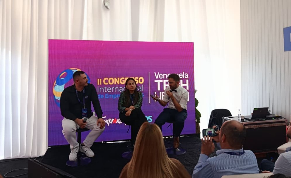 Photographie du panel Bitfinex et BitGo à la Venezuela Tech Week.