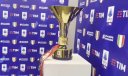 A Napoli tutti in fila per i selfie con la coppa dello scudetto