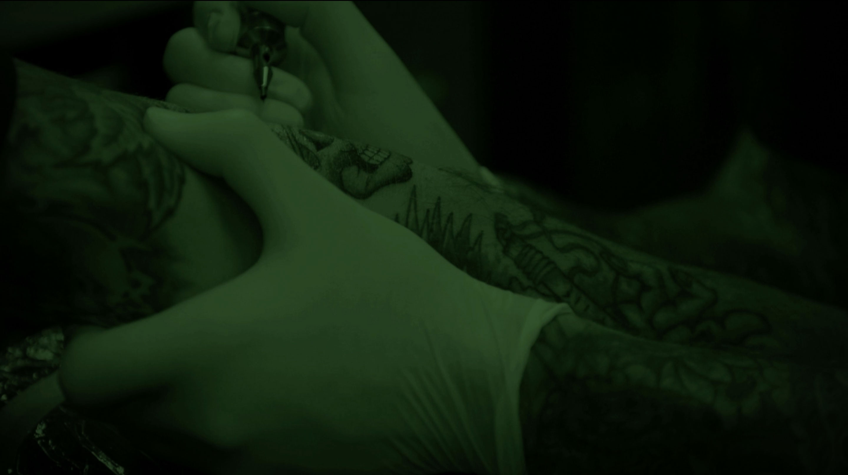 Daves Tattoo 1616_x_2880_jpg