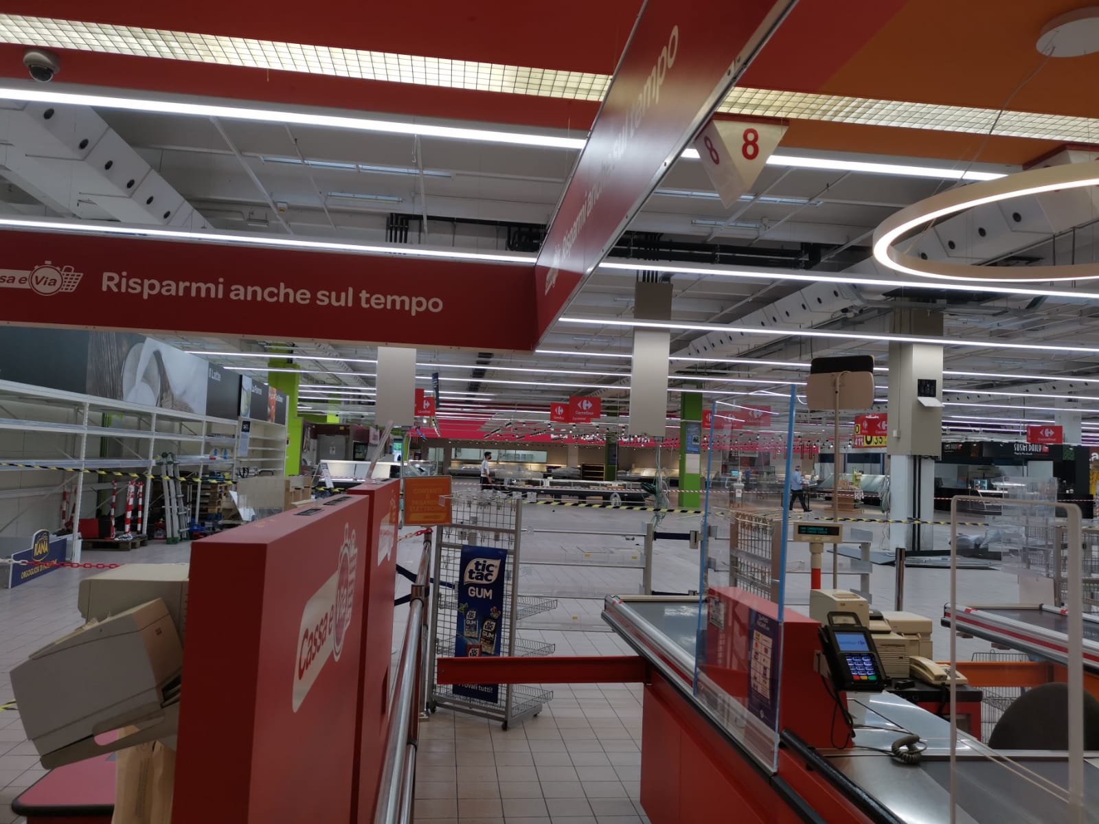 Carrefour Spettrale: Pochi Giorni Al Cambio Con Tosano. Mantenuti I Posti Di Lavoro - L'eco Vicentino 1200_x_1600_jpg