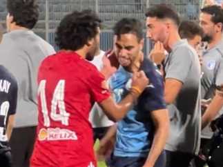 عاجل.. الأهلي يتخذ قرار جديد بشأن واقعة حسين الشحات والشيبي.. فيديو عاجل.. الأهلي يتخذ قرار جديد بشأن واقعة حسين الشحات والشيبي.. فيديو